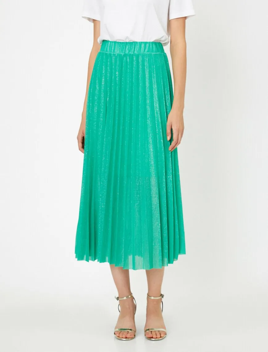 12117 Green Pleated Midi Skirt