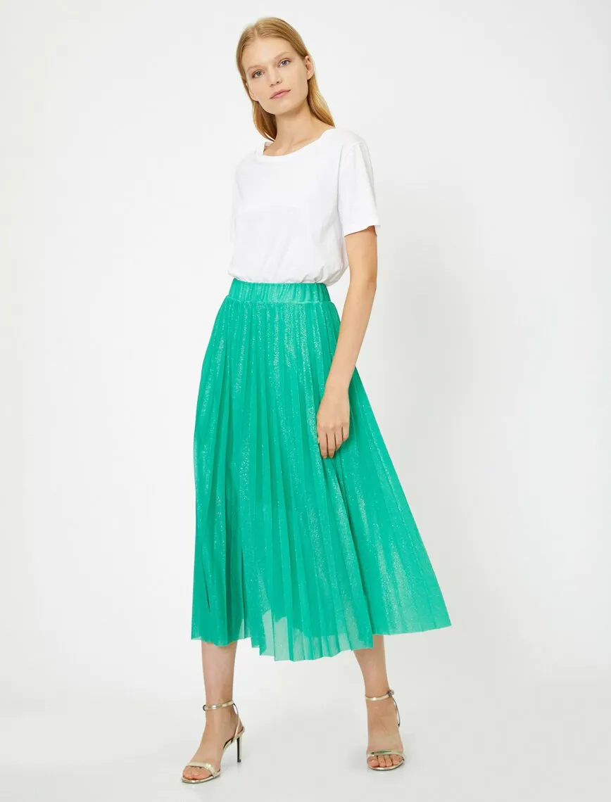 12117 Green Pleated Midi Skirt