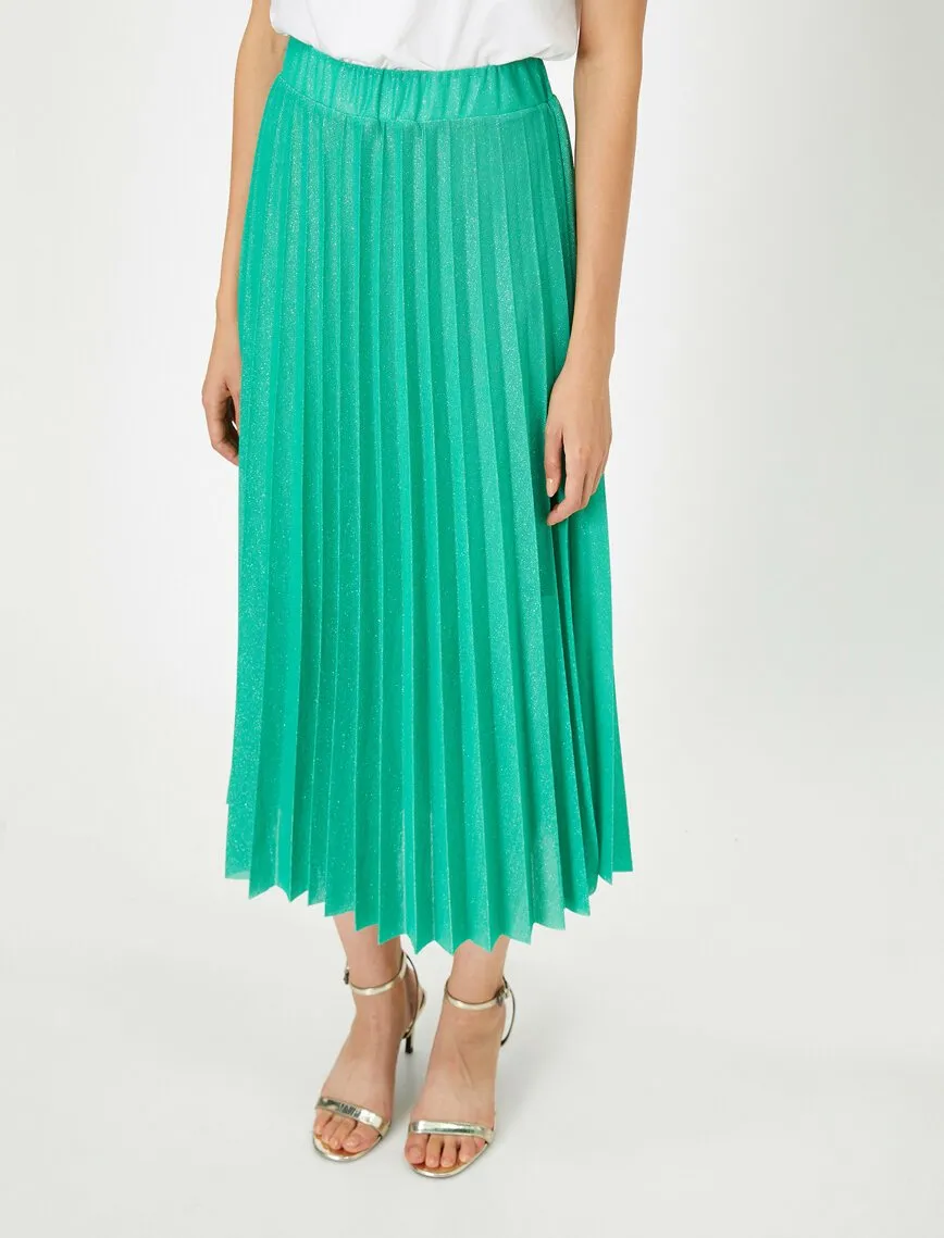 12117 Green Pleated Midi Skirt