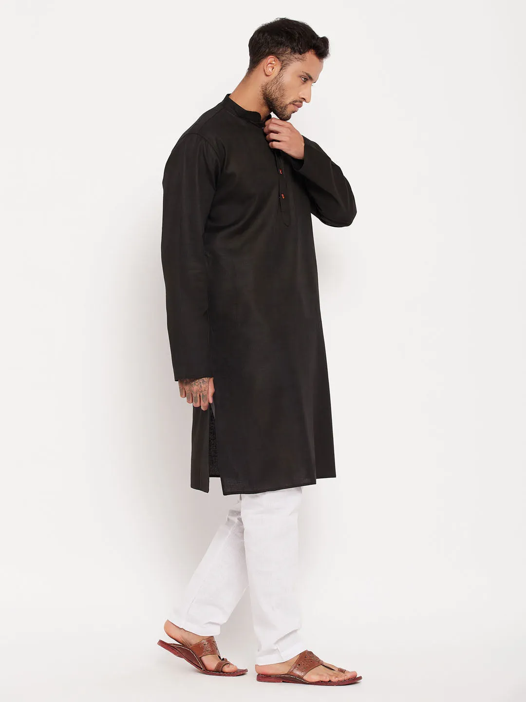 Jashvi Men's Black Kurta And Pyjama Set