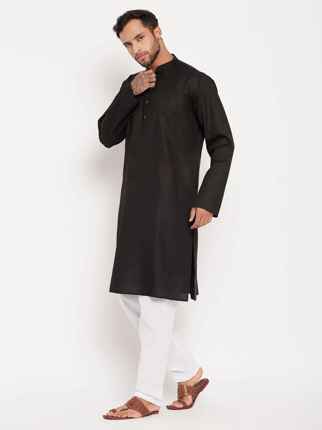 Jashvi Men's Black Kurta And Pyjama Set