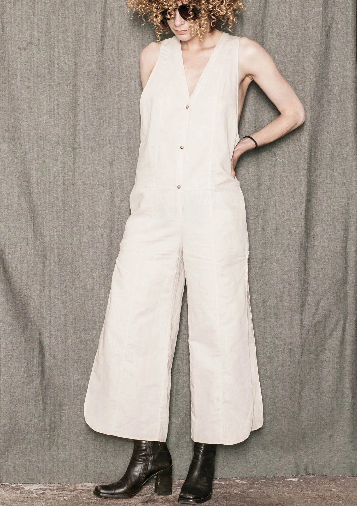 JUMPSUIT LONG SLEEVELESS SIDE SLOTS - NATURAL LINEN white