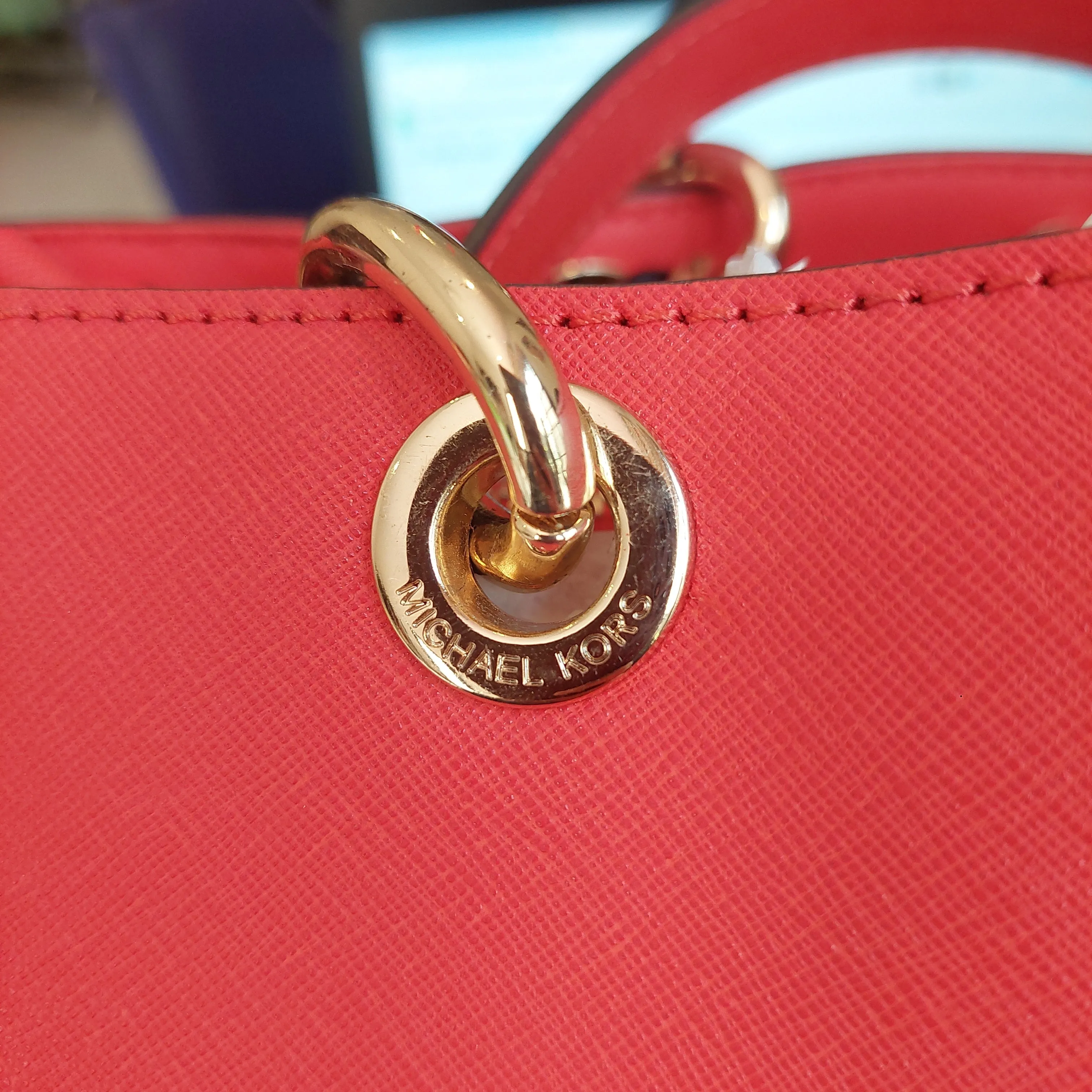 Pre-Loved Treasures - Michael Kors 'Cynthia' Coral Leather Satchel