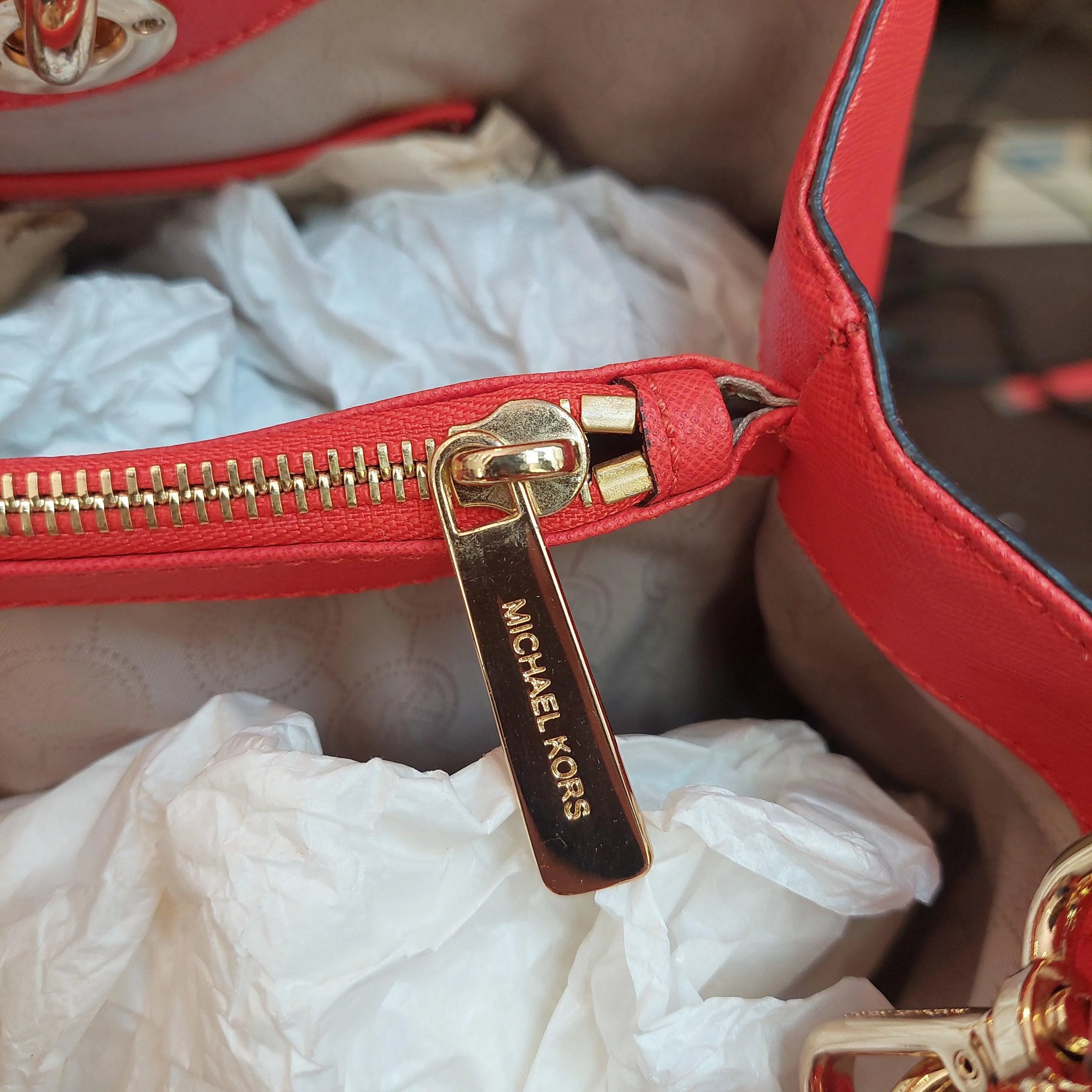 Pre-Loved Treasures - Michael Kors 'Cynthia' Coral Leather Satchel