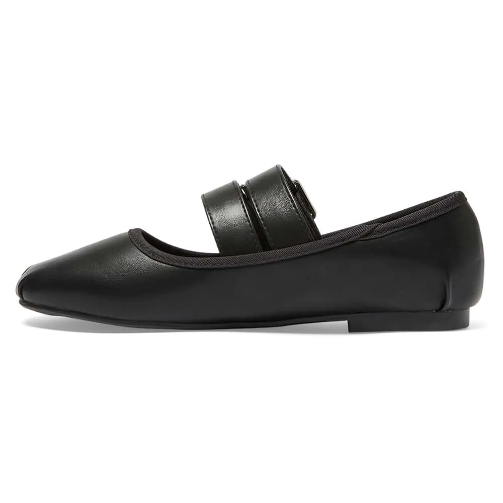 Renata Flat in Black Smooth