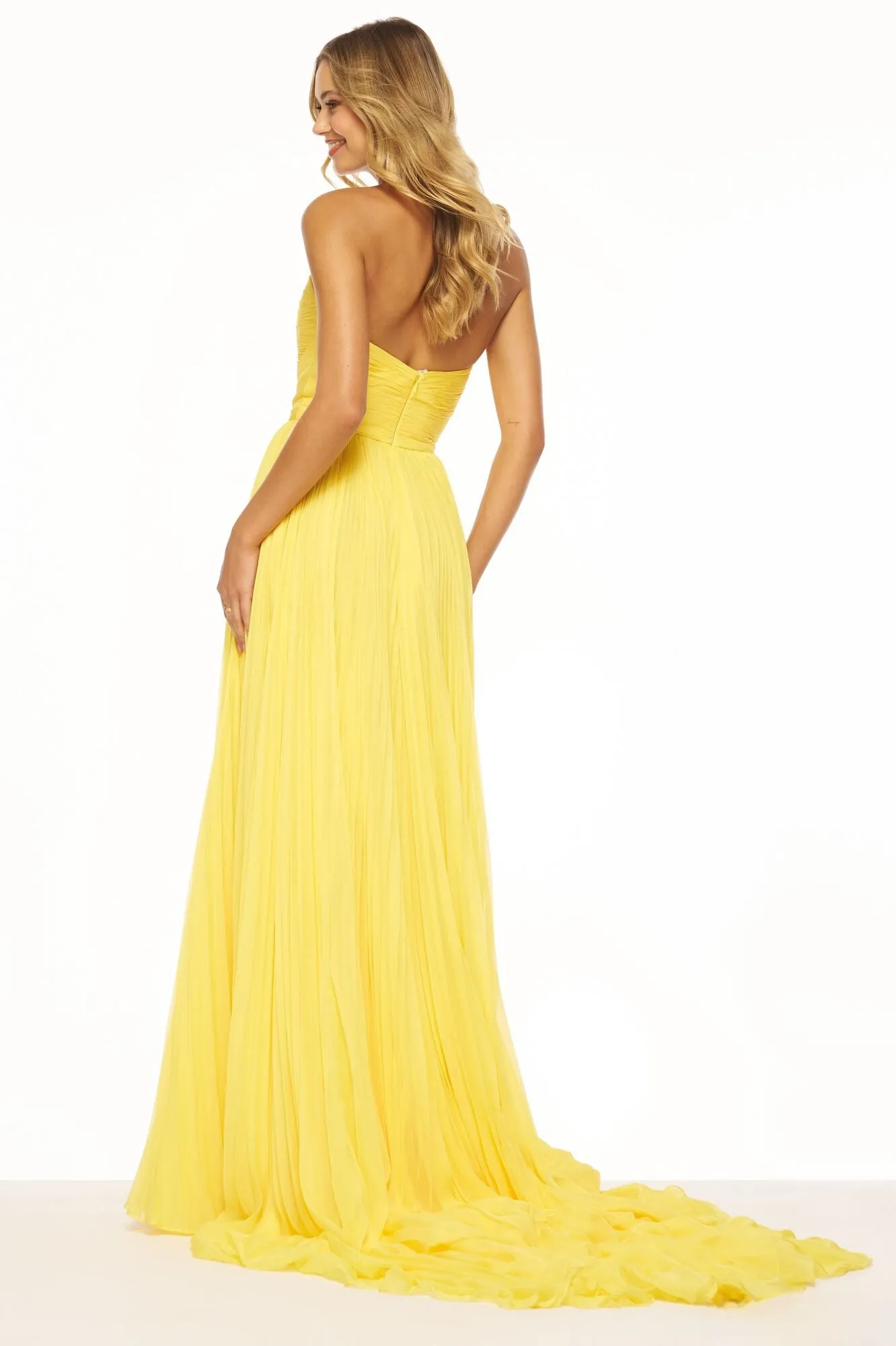 SHERRI HILL 56372