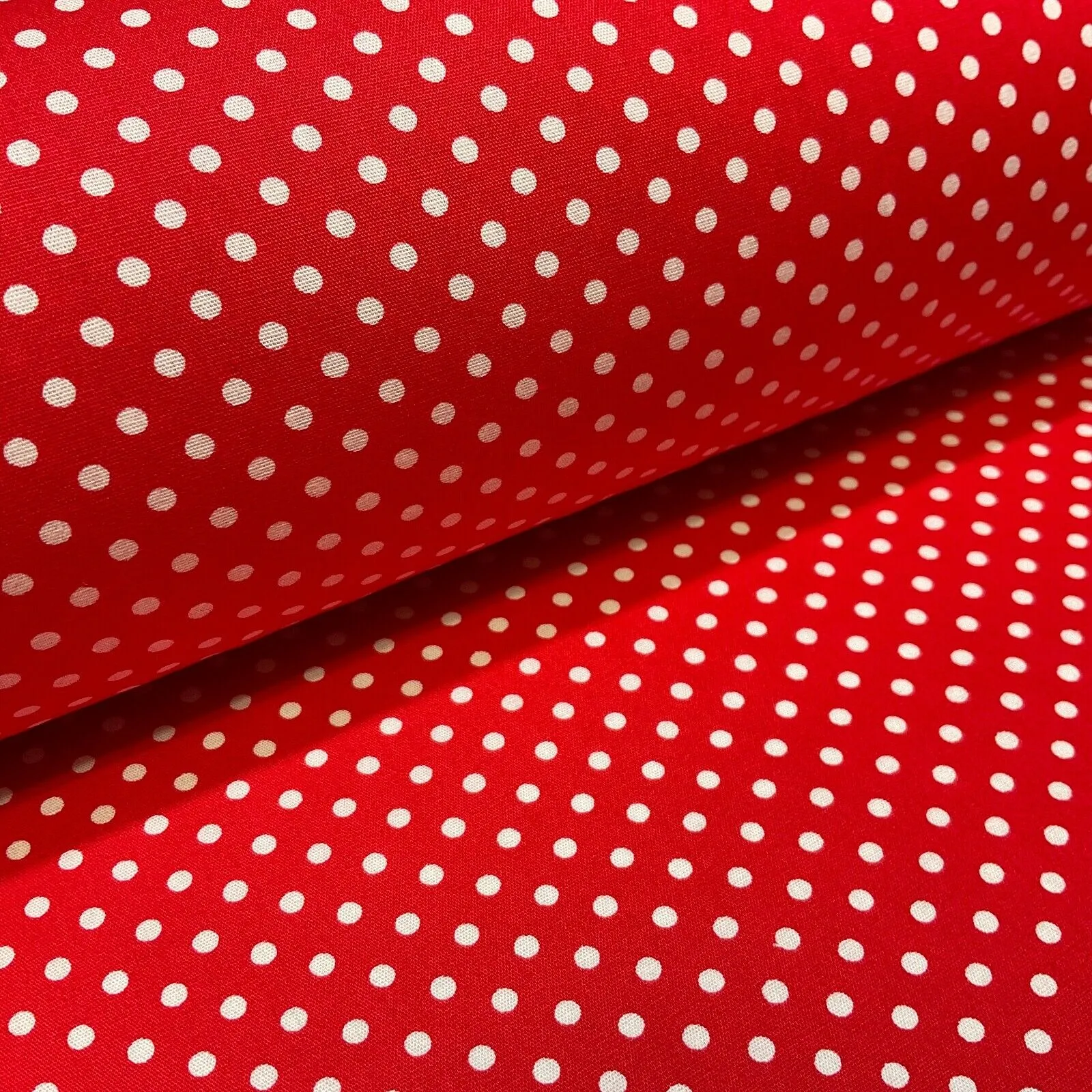 Soft Touch 100% Cotton 4mm pin Spot Dot printed dress fabric M1646