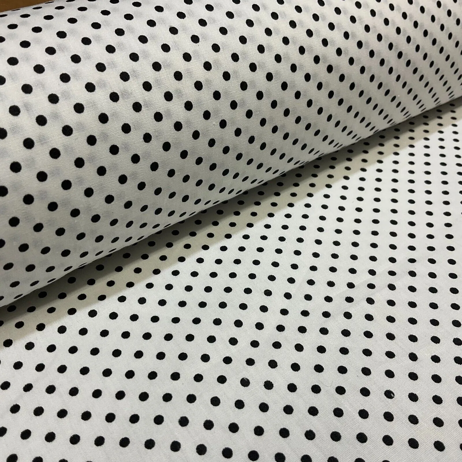 Soft Touch 100% Cotton 4mm pin Spot Dot printed dress fabric M1646