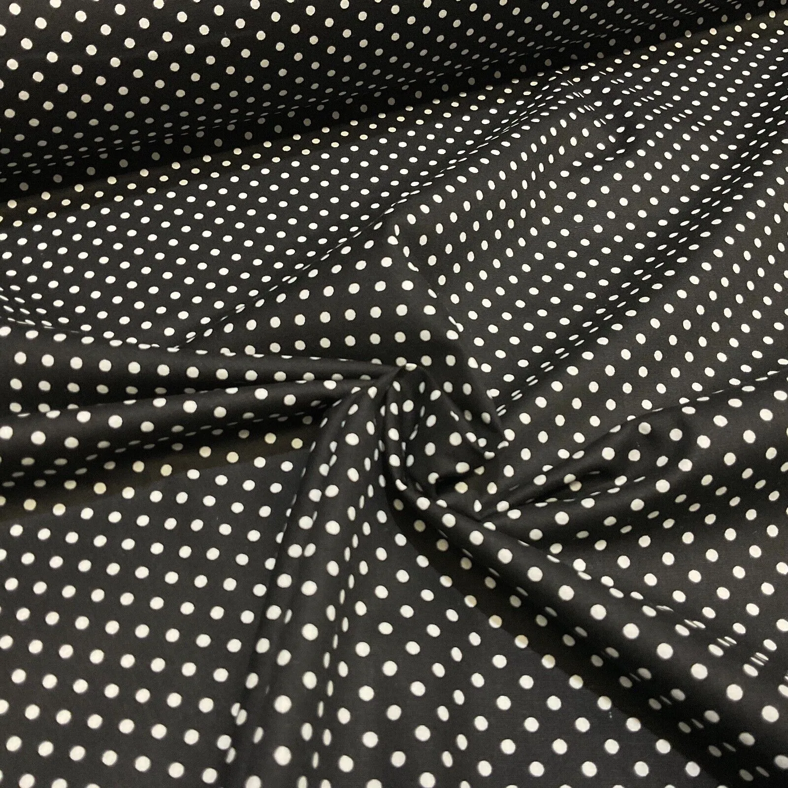 Soft Touch 100% Cotton 4mm pin Spot Dot printed dress fabric M1646