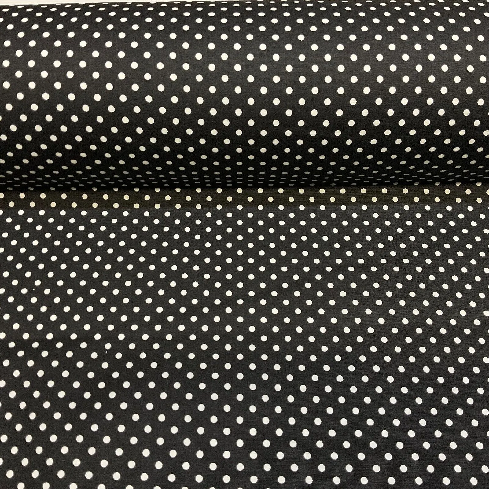 Soft Touch 100% Cotton 4mm pin Spot Dot printed dress fabric M1646