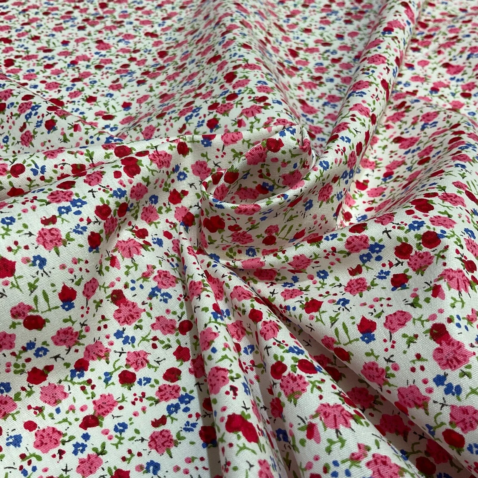 Soft Touch 100% Cotton small paisley printed dress fabric M1652