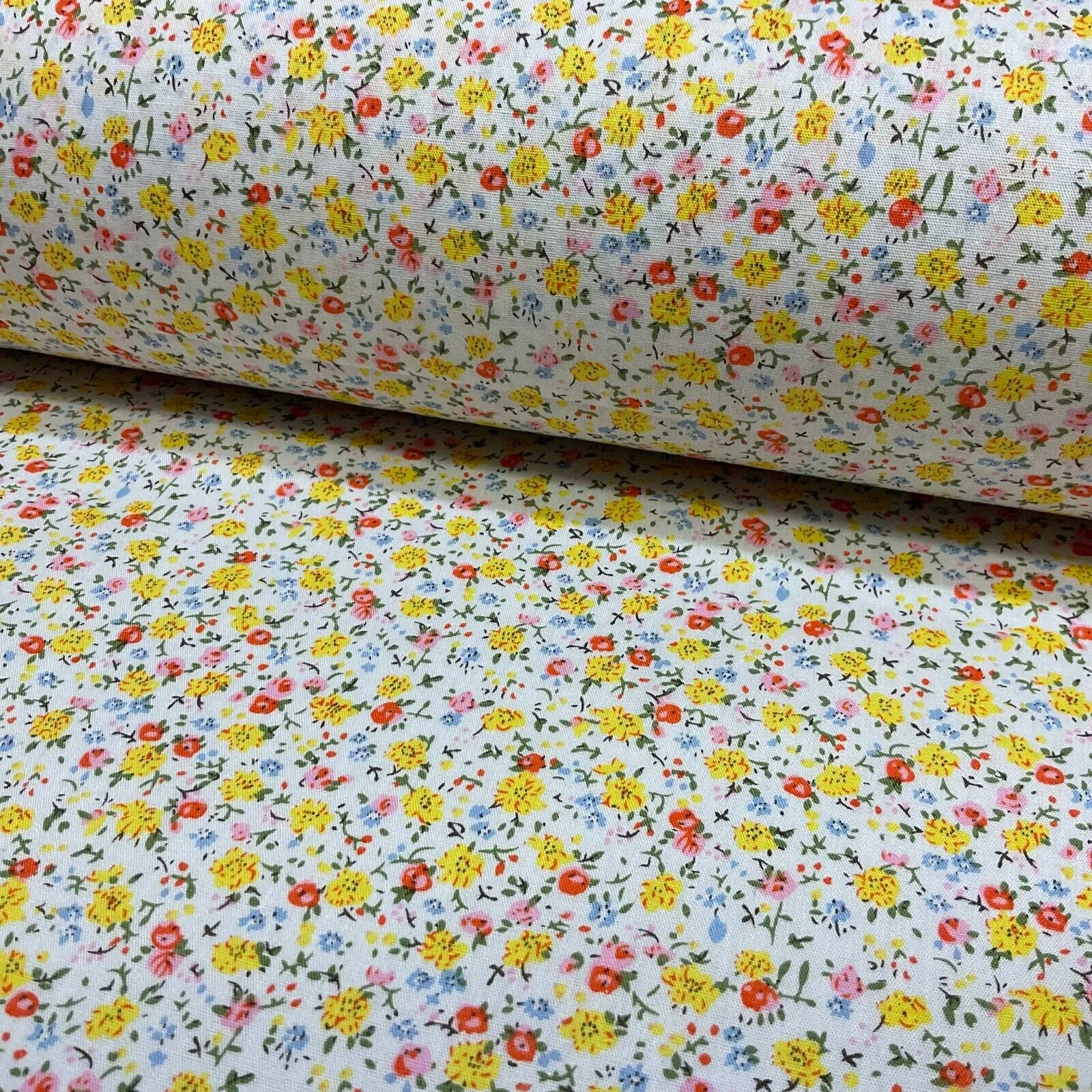 Soft Touch 100% Cotton small paisley printed dress fabric M1652