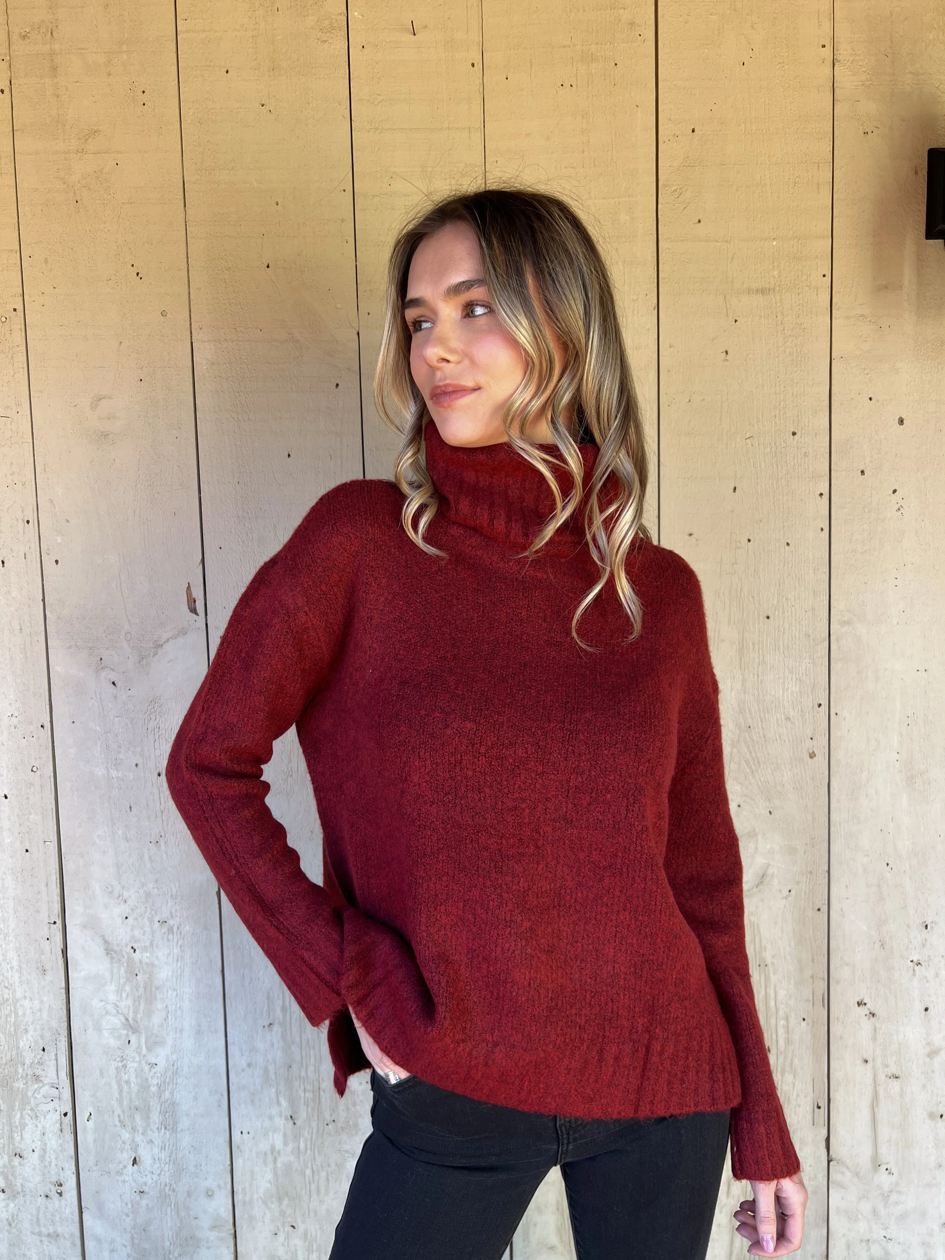 The Abigale Turtleneck Burgundy