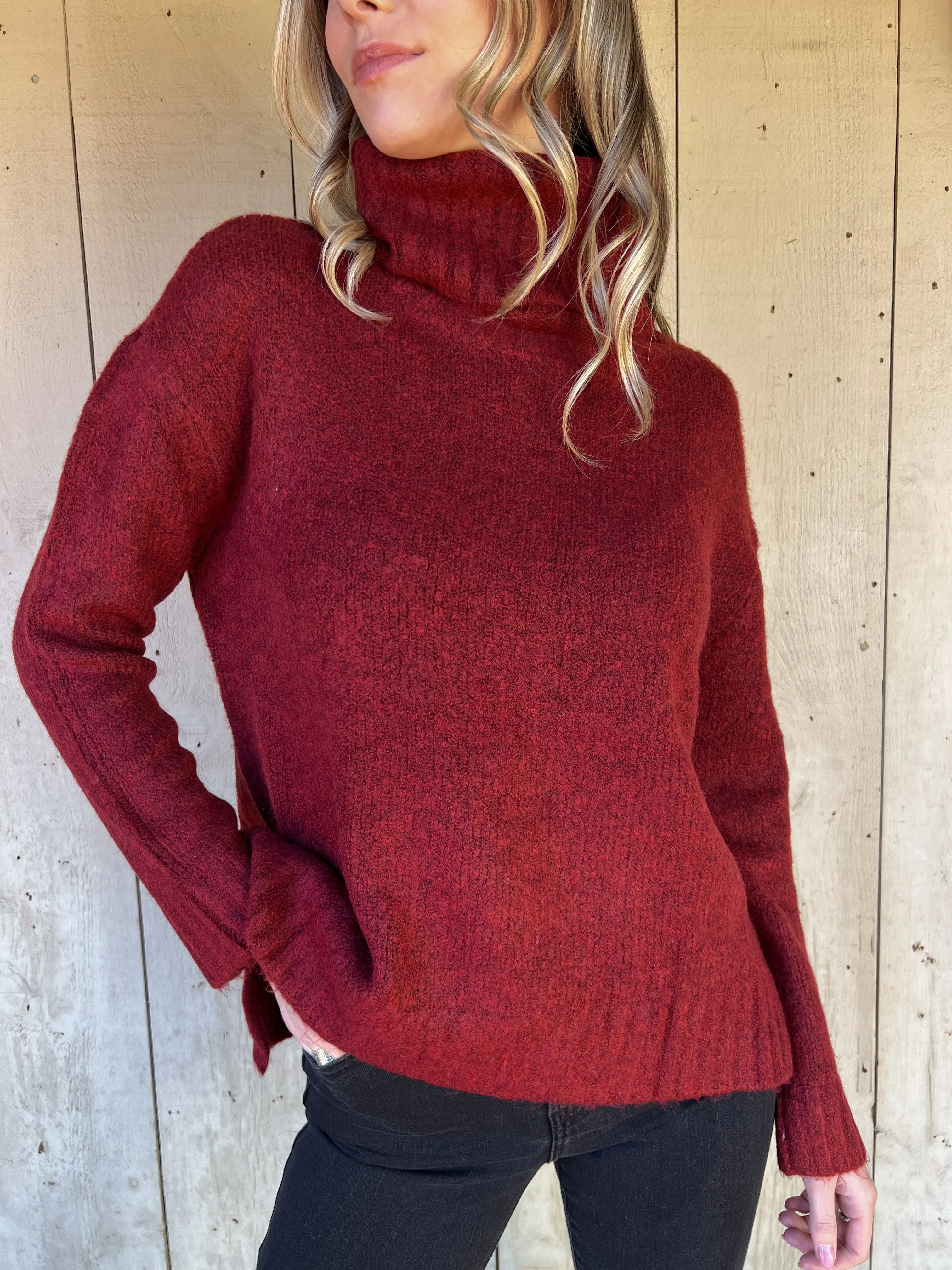 The Abigale Turtleneck Burgundy